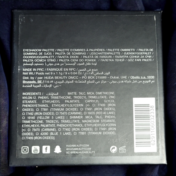 Huda Beauty Coral obsessions Eyeshadow Palette - Picture 4 of 4